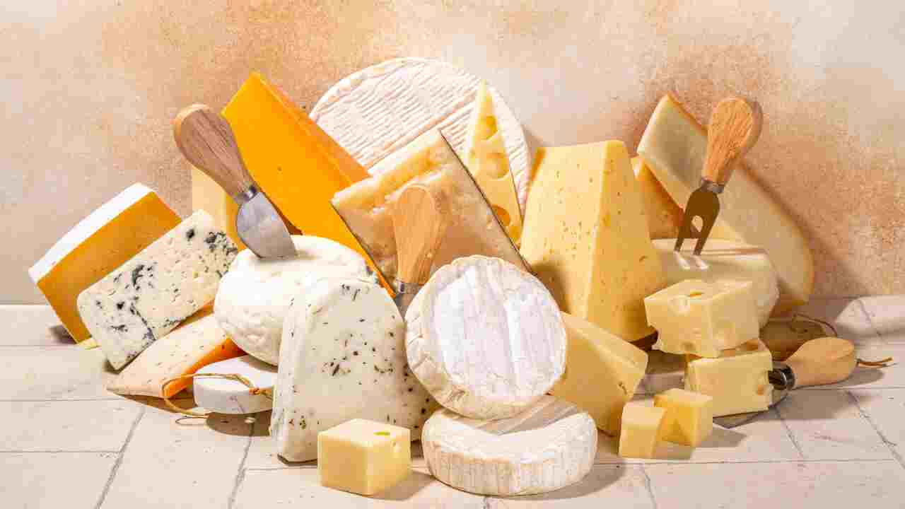Tips For Keeping Cheese Out Of Refrigeration