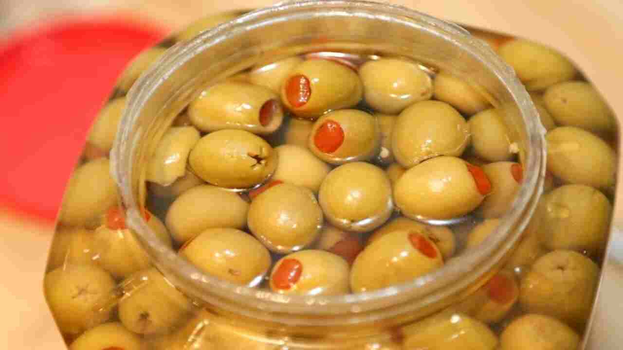 Is It Safe To Eat Olives With White Spots